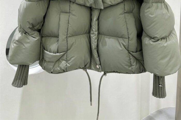 High-end Fox Fur Collar White Duck Down Short Down Jacket Female Light Luxury Loose And Warm Puffer Jacket Coat - Image 2