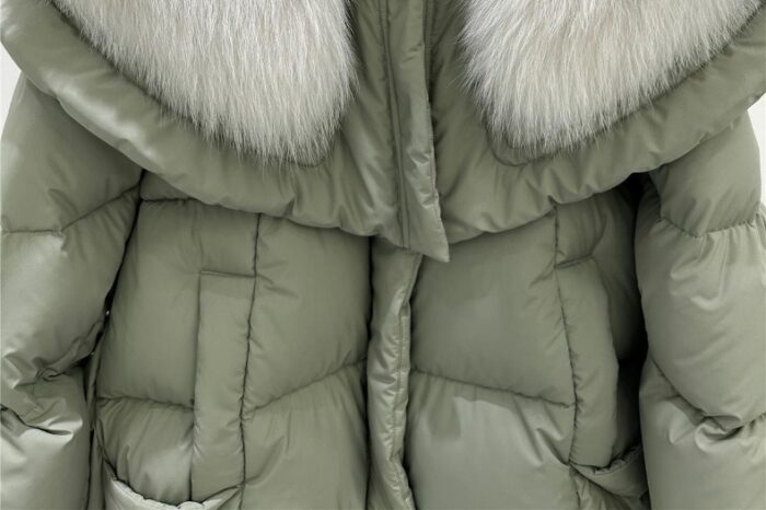 High-end Fox Fur Collar White Duck Down Short Down Jacket Female Light Luxury Loose And Warm Puffer Jacket Coat - Image 6